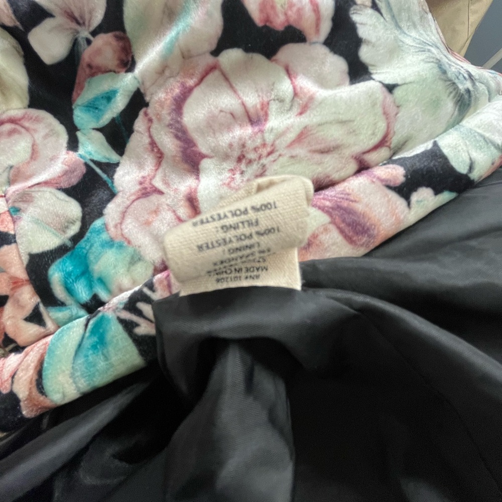Soft Surroundings Velour Floral Puffer Jacket M - Picture 5 of 5